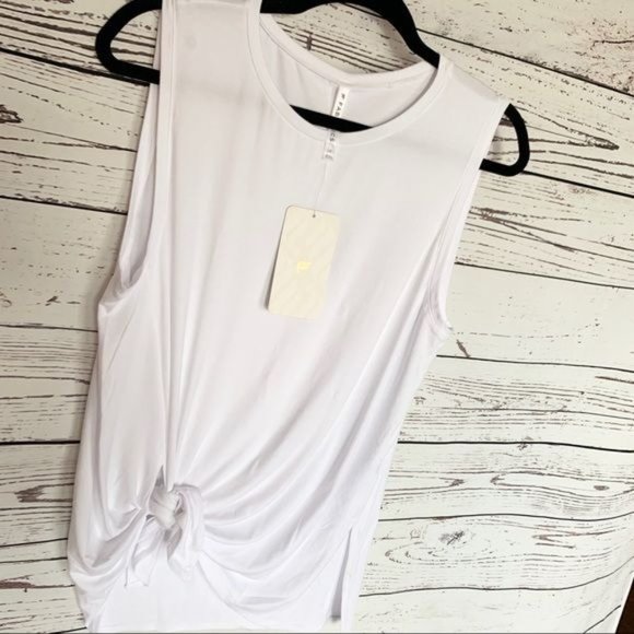 Fabletics Alia Tied Tank Top Medium White NWT - Picture 3 of 6